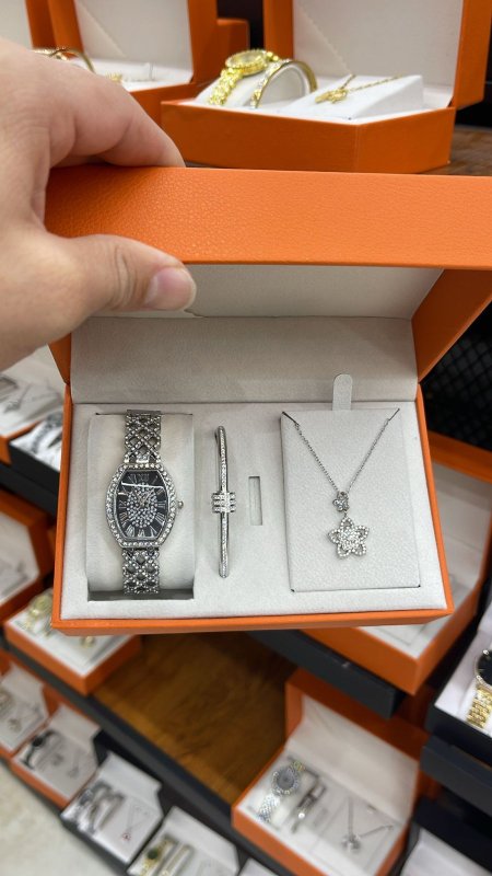 w.w.s.301 - waches women